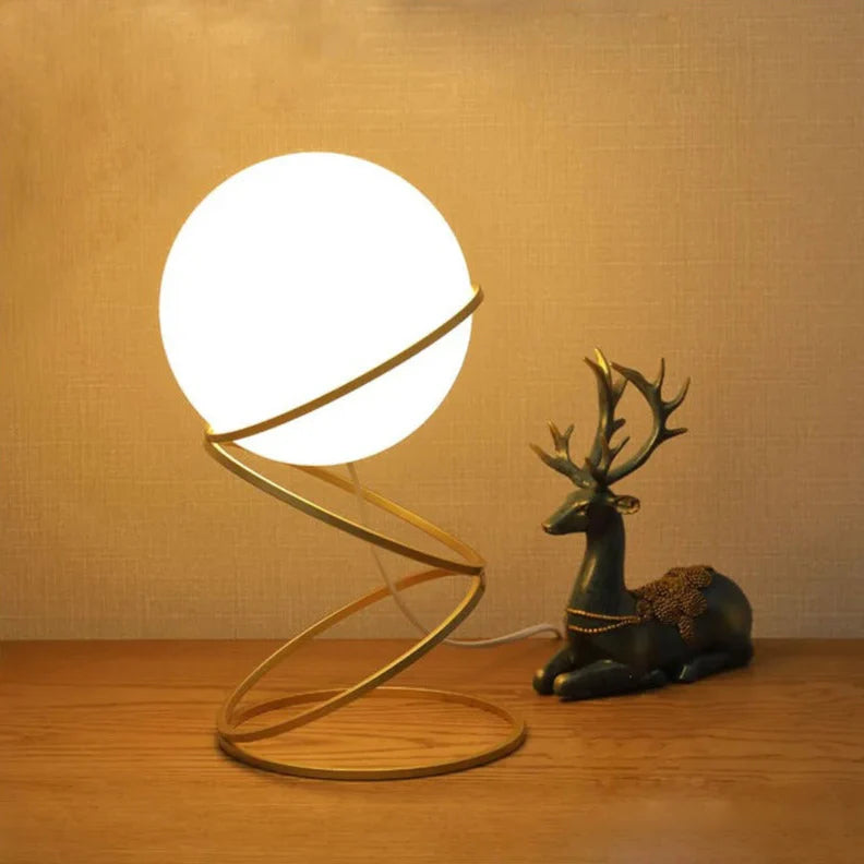 Moderne Glas Tafellamp  met Gouden Accenten