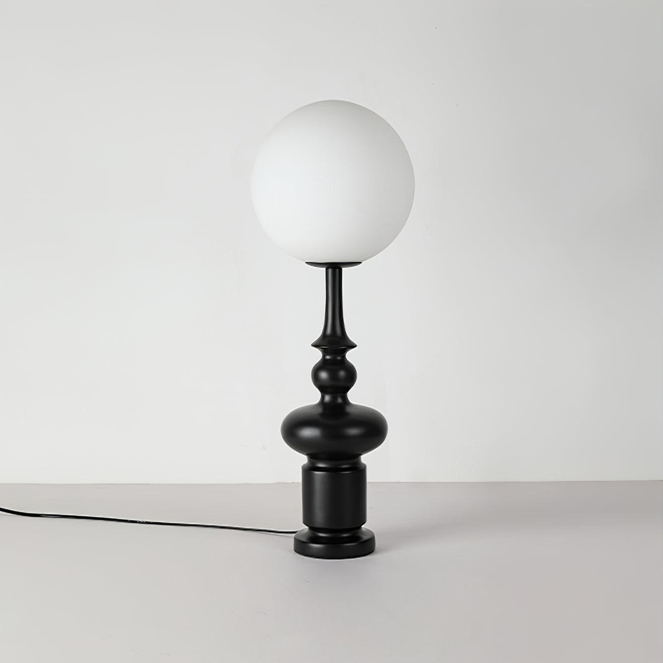 Klassiek Design Tafellamp met Tijdloze Sfeer