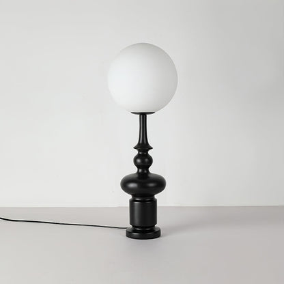 Klassiek Design Tafellamp met Tijdloze Sfeer