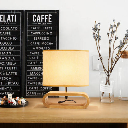 Scandinavisch Tafellamp  met Houten Basis en Stoffen Kap