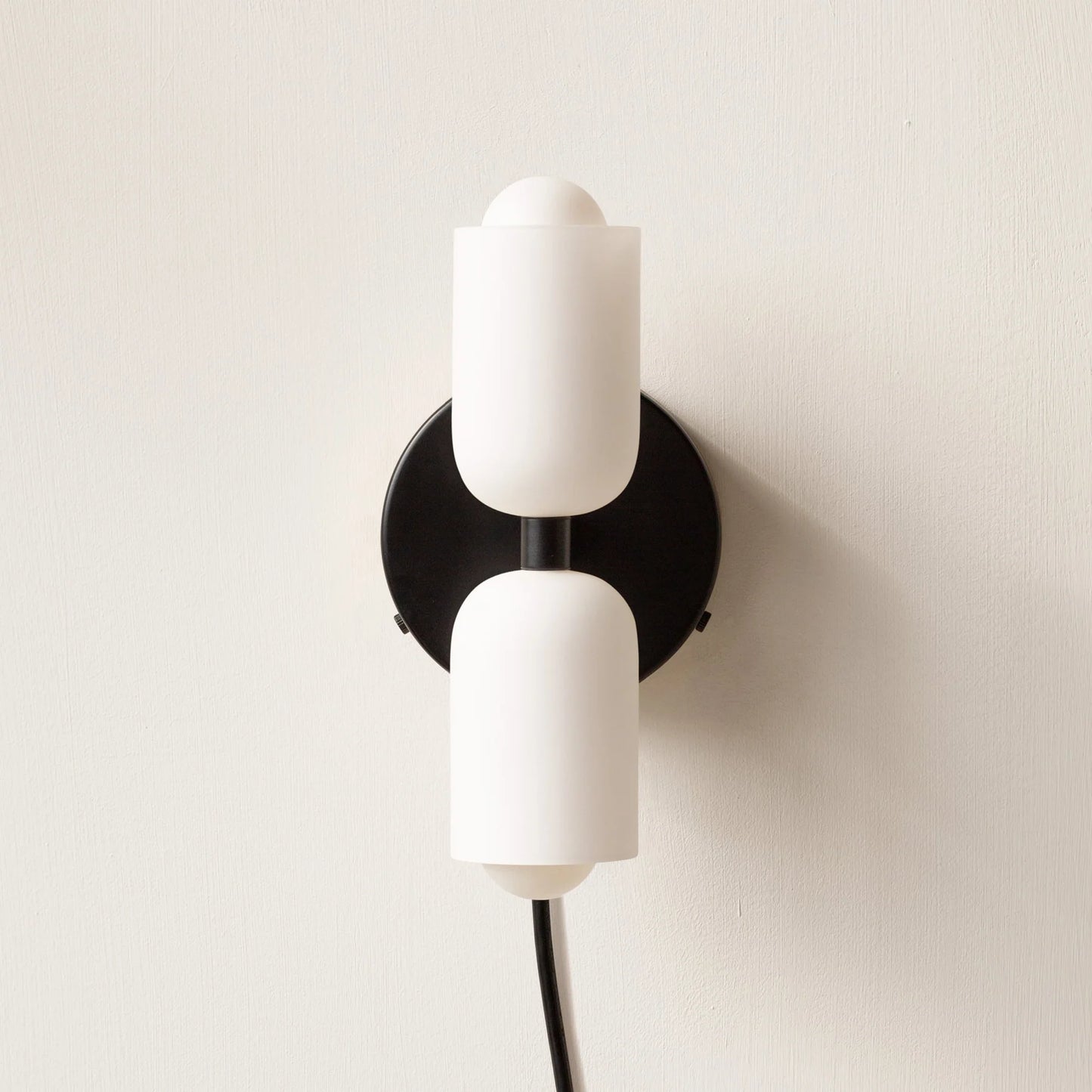 Acryl Wandlamp met Dubbel Licht – Warme Uitstraling in Stijlvol Design
