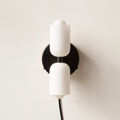 Acryl Wandlamp met Dubbel Licht – Warme Uitstraling in Stijlvol Design