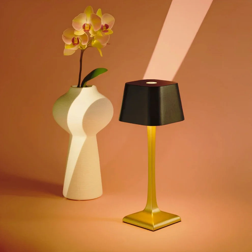 Stijlvolle & Draadloze LED Tafellamp
