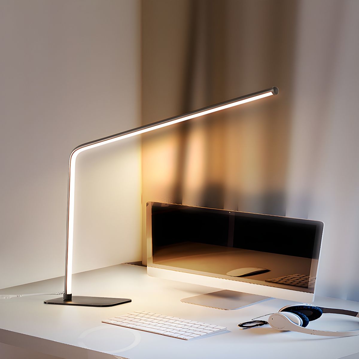 Nordic LED Bureaulamp met Traploze Dimming