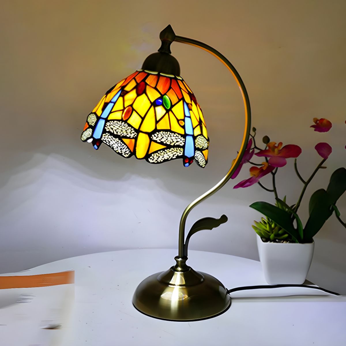 Tiffany Klassieke Glas-in-Lood Design Tafellamp