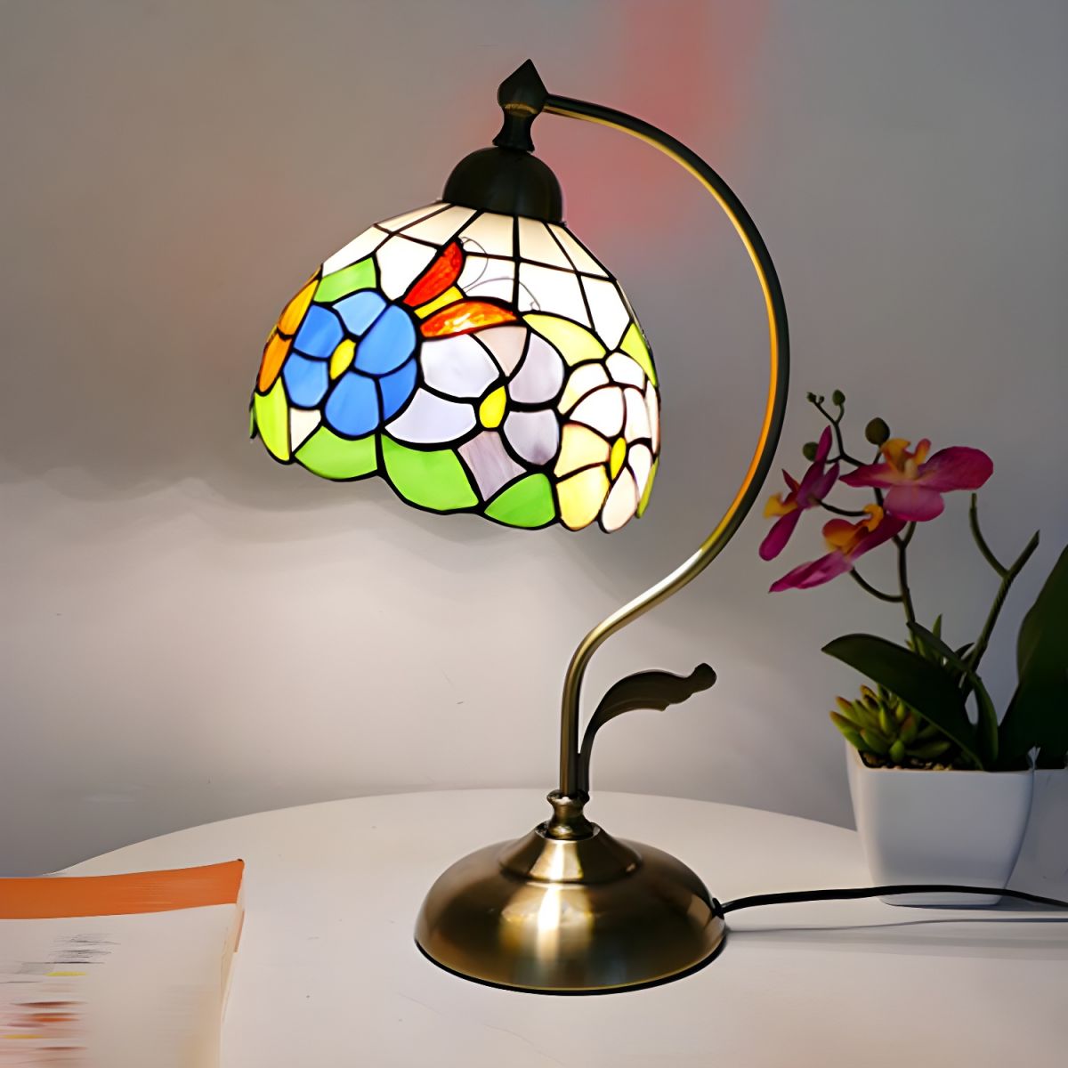 Tiffany Klassieke Glas-in-Lood Design Tafellamp