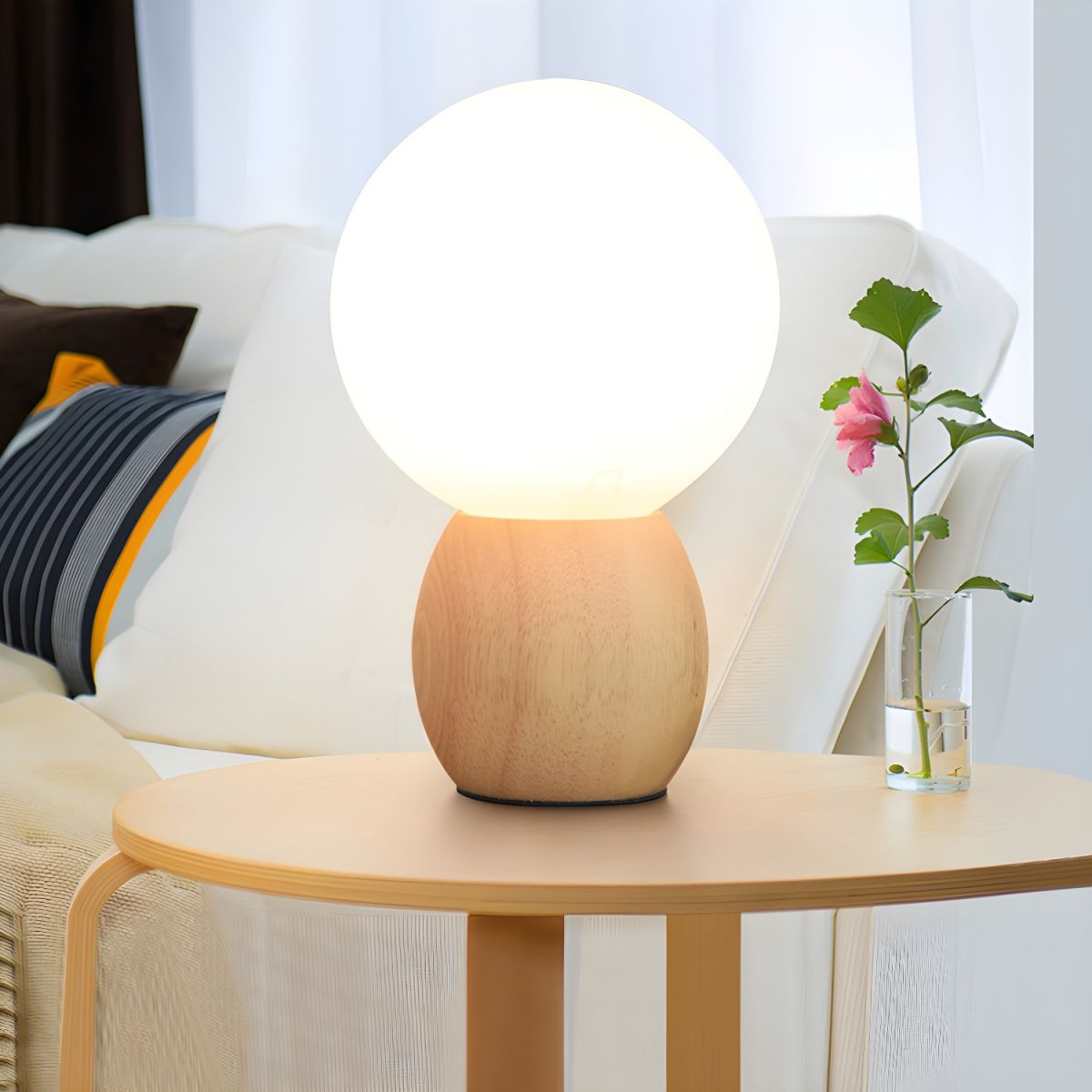 Minimalistisch Orb Houten Tafellamp met Matglazen Bol