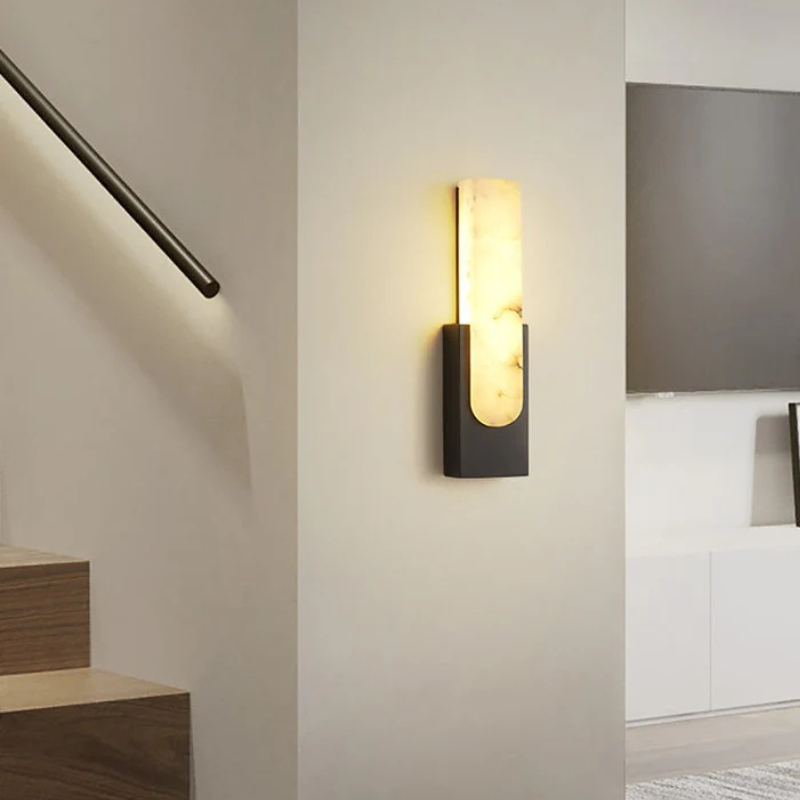 Luxe Alabaster Wandlamp met Natuurlijk Marmerpatroon