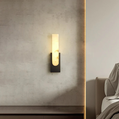 Luxe Alabaster Wandlamp met Natuurlijk Marmerpatroon