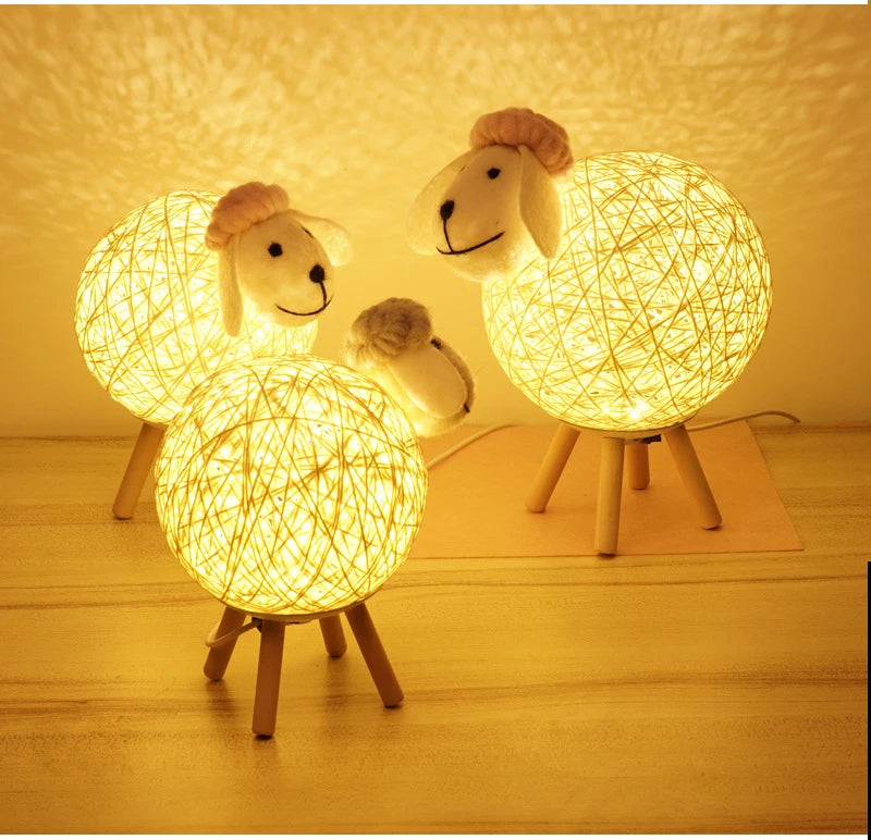 Schaap Nachtlamp – Handgeweven LED Tafellamp met Dimbare Verlichting