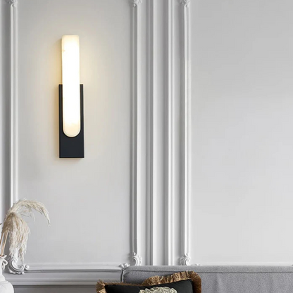 Luxe Alabaster Wandlamp met Natuurlijk Marmerpatroon