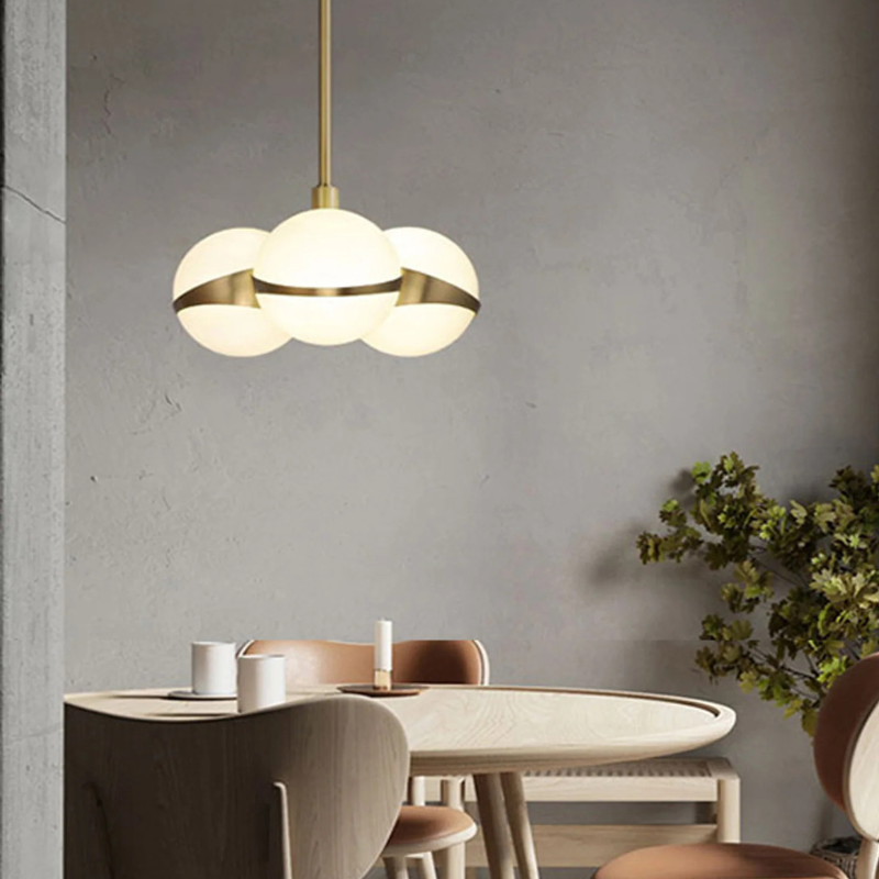 Minimalistische Luxe Messing & Glas Chandelier