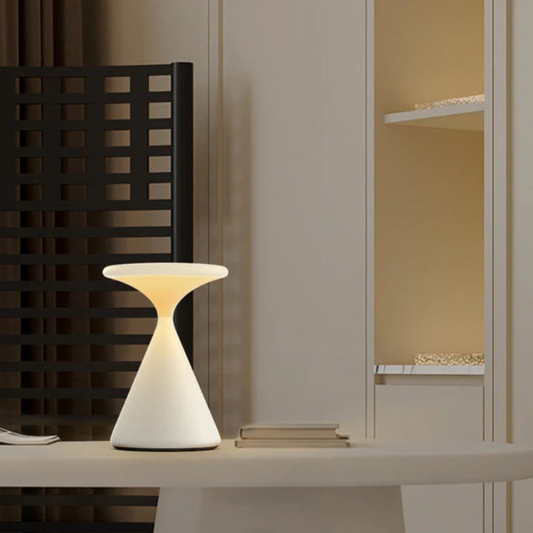 Luxe Draadloze Tafellamp met Zandloperdesign