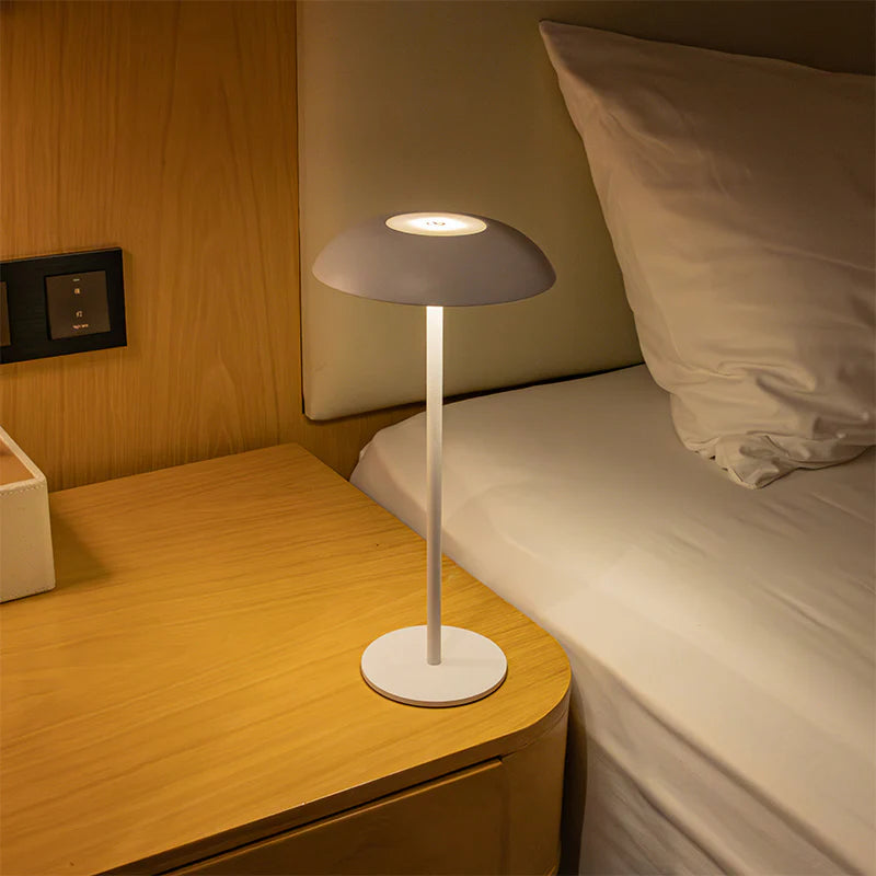 Elegante IJzeren Tafellamp met Touchbediening
