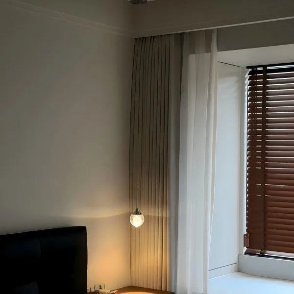 Heldere Glazen Bol Hanglamp met Tijdloze Uitstraling