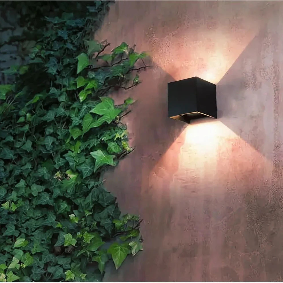 FlexiGlow Stijlvolle LED Verstelbare Wandlamp