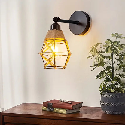 Rustieke Wandlamp met Jute Touw en Gietijzeren Frame