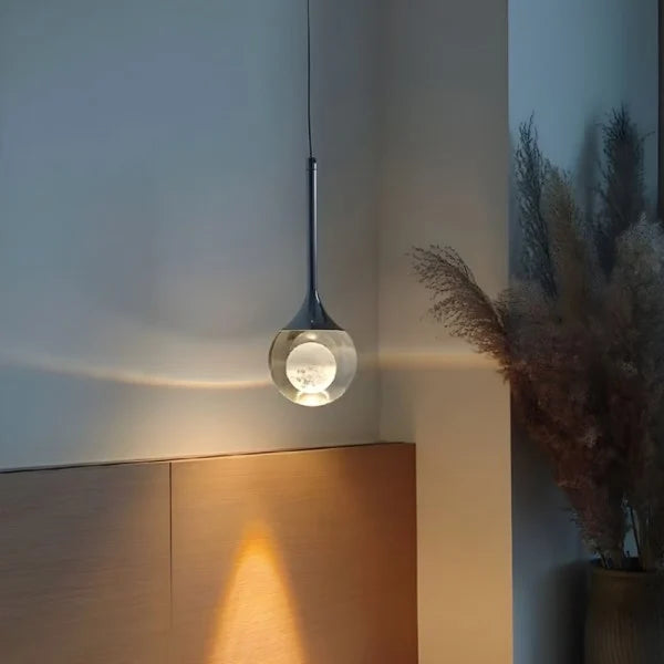 Heldere Glazen Bol Hanglamp met Tijdloze Uitstraling