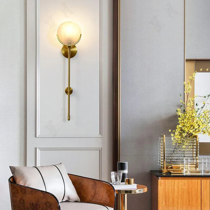 Tijdloze Messing en Albast Wandlamp