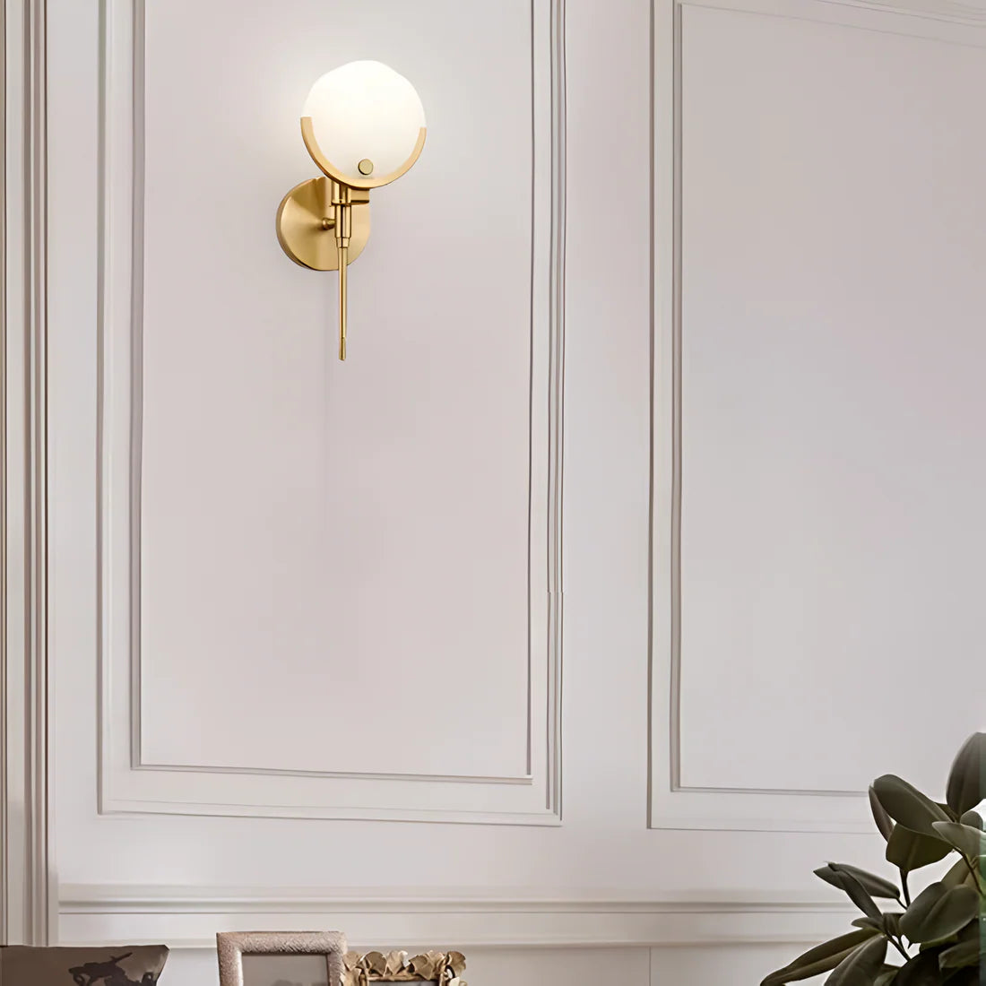 Tijdloze Messing en Albast Wandlamp