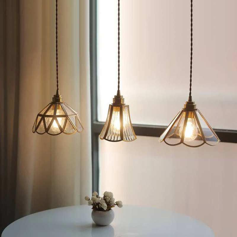 Vintage Bloemvormige Glazen Hanglamp met Messing Frame