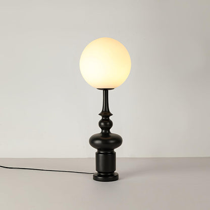 Klassiek Design Tafellamp met Tijdloze Sfeer