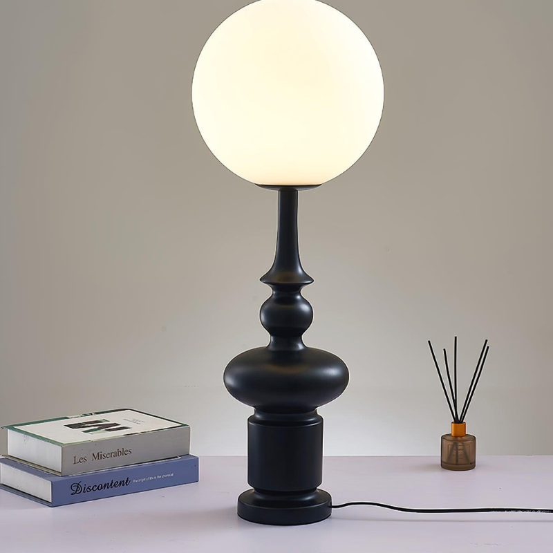 Klassiek Design Tafellamp met Tijdloze Sfeer