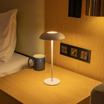 Elegante IJzeren Tafellamp met Touchbediening