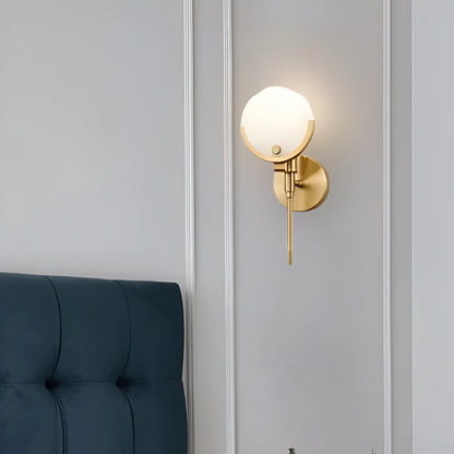 Tijdloze Messing en Albast Wandlamp