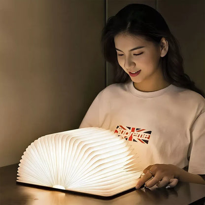 Lichtboek Sfeervolle Houten Lamp in Boekvorm
