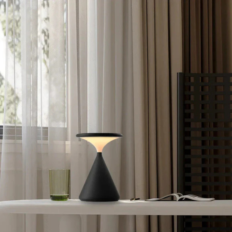Luxe Draadloze Tafellamp met Zandloperdesign