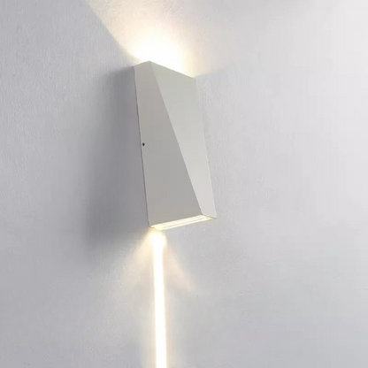 Strakke Buitenwandlamp in Stijlvol Aluminium