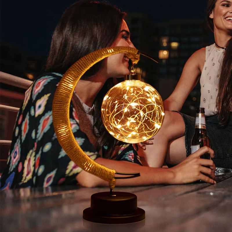 Magische Halve Maan Nachtlamp met Warme Gloed