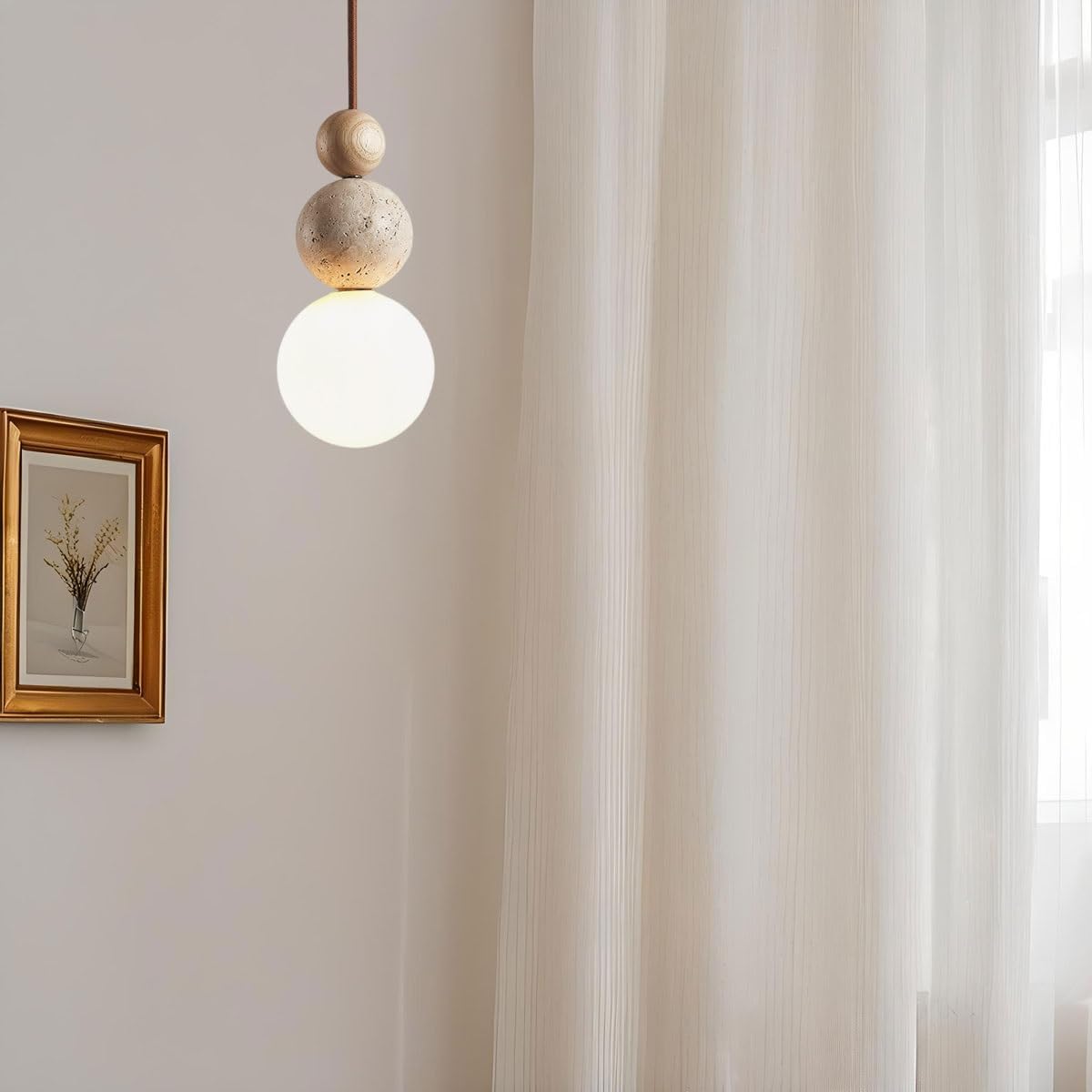 Travertijn en Houten Hanglamp met Opaal Glazen Lamp