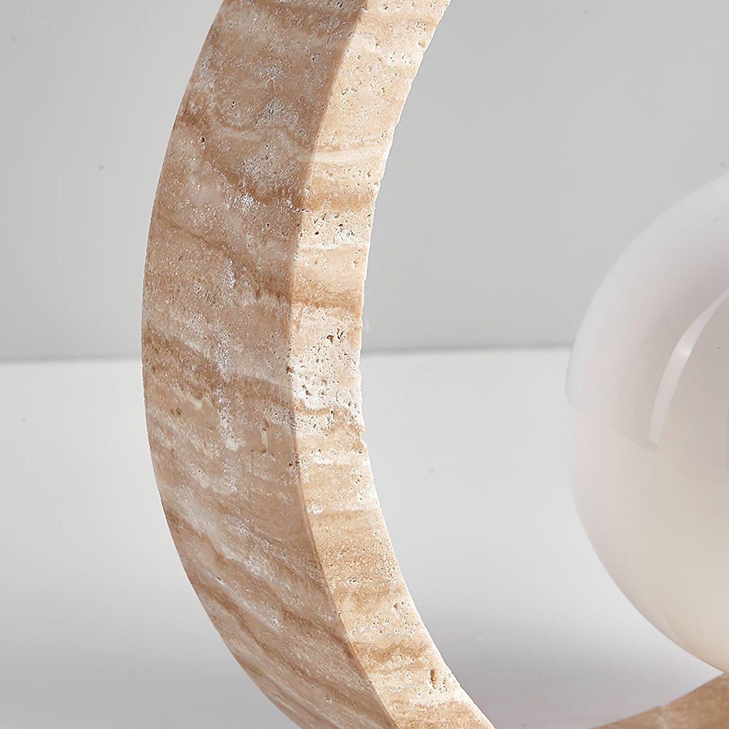 Q Circle Tafellamp 25 cm Natuurlijke Travertijn Elegantie