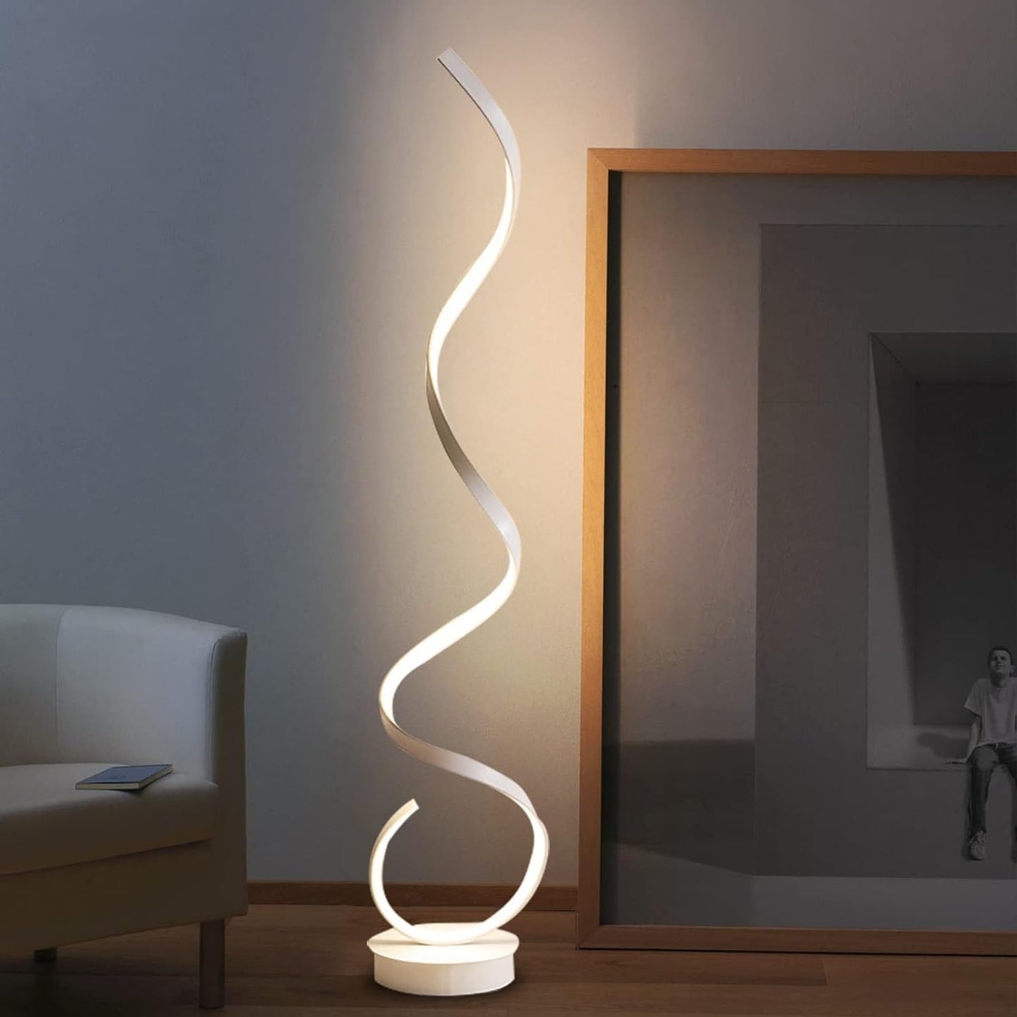 Moderne Creatieve Gedraaide Lijn LED Vloerlamp