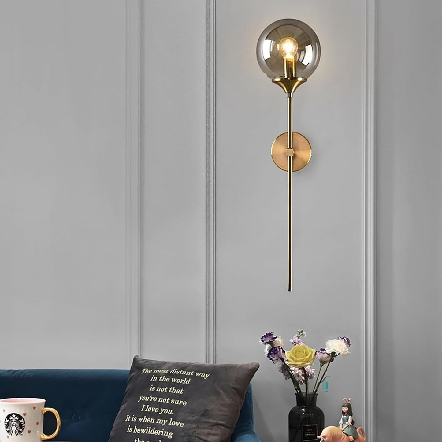 Luxe Wandlamp met Gouden Frame en Glazen Bol