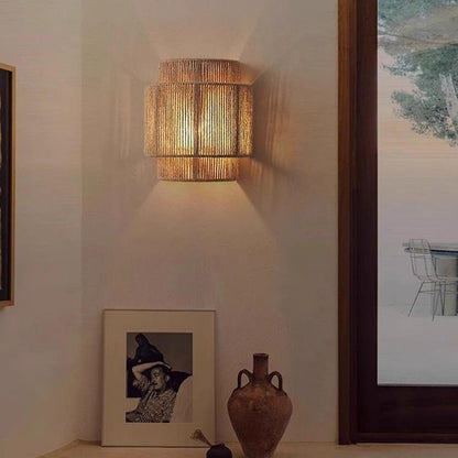Vintage LED Wandlamp van Rotan en Metaal