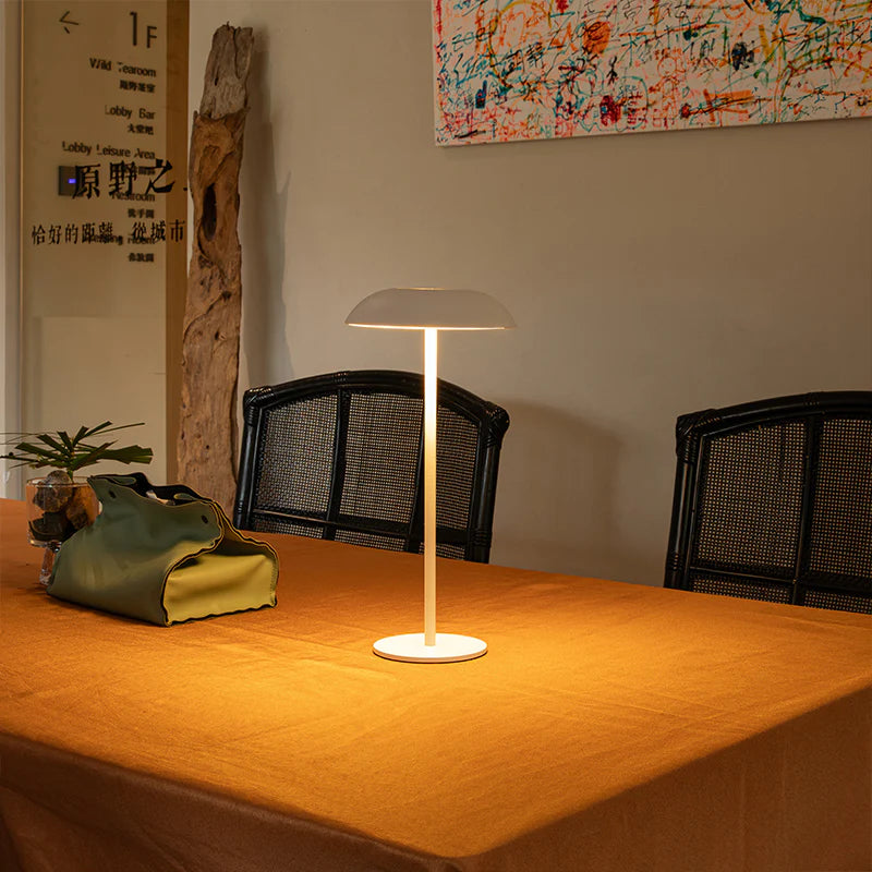 Elegante IJzeren Tafellamp met Touchbediening