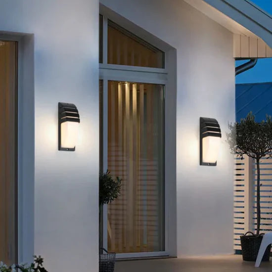 LumiGuard IP65 Buitenwandlamp met Bewegingssensor