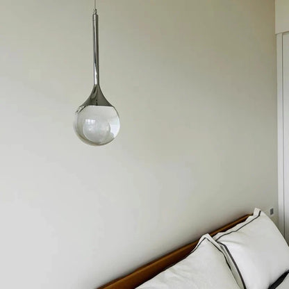 Heldere Glazen Bol Hanglamp met Tijdloze Uitstraling
