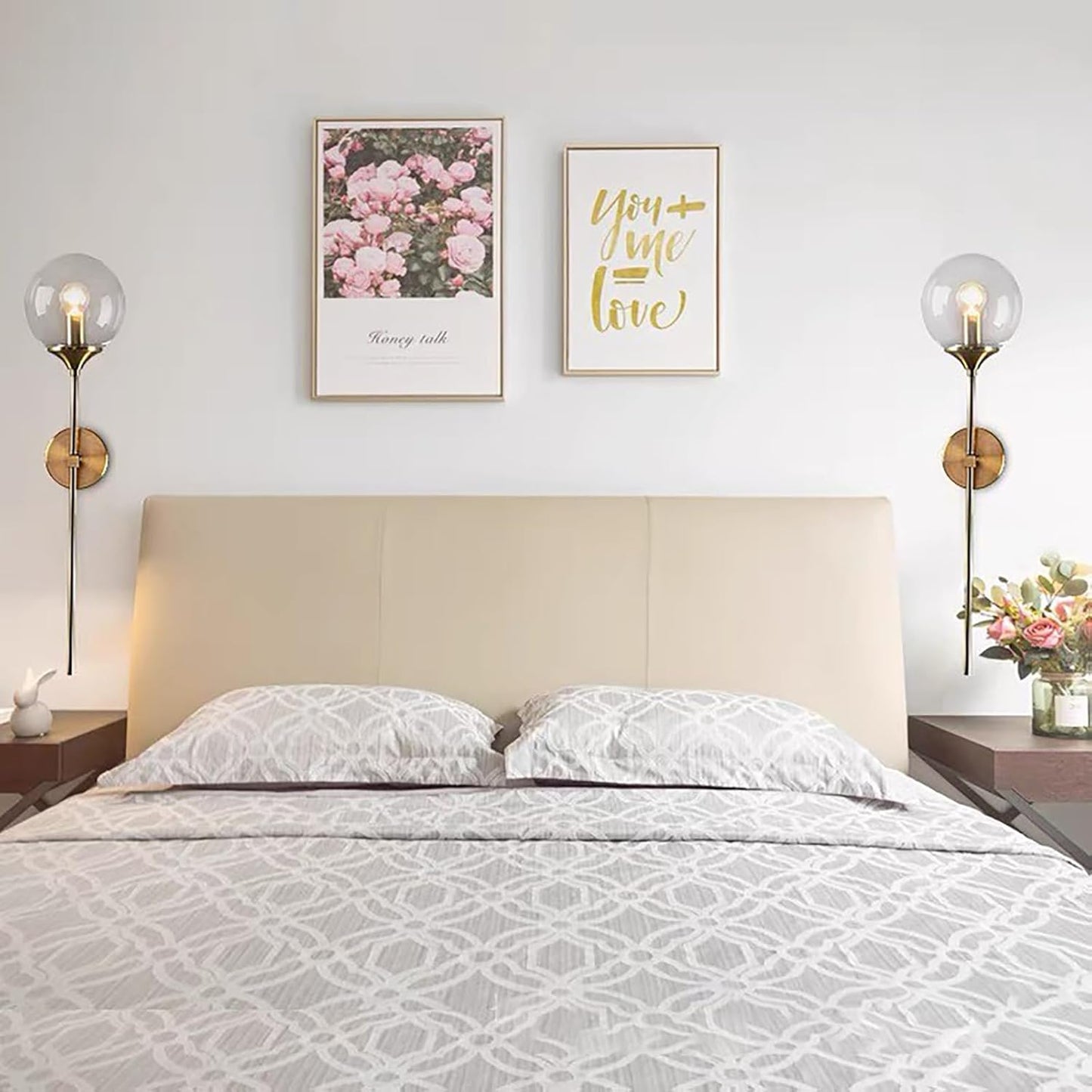 Luxe Wandlamp met Gouden Frame en Glazen Bol