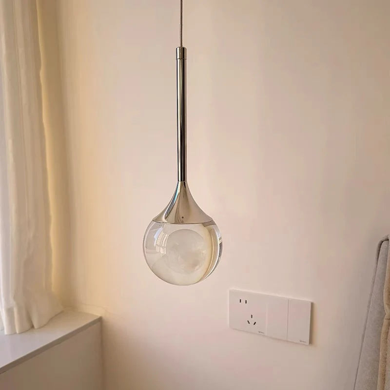 Heldere Glazen Bol Hanglamp met Tijdloze Uitstraling