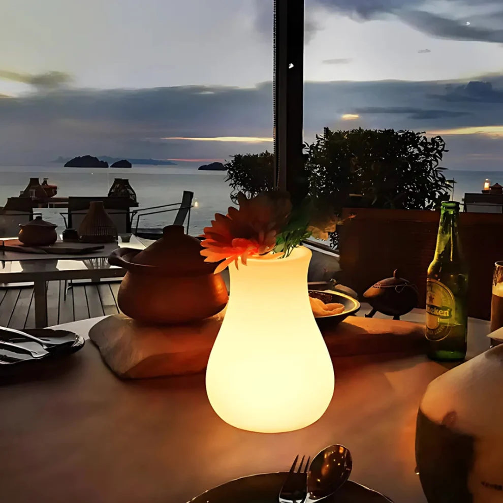 Sfeervolle LED Vaas Verlichting met Bloemaccent