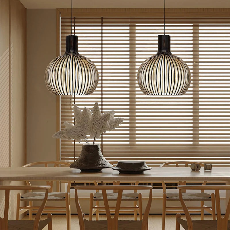 Vintage Houten Hanglamp met Uniek Licht