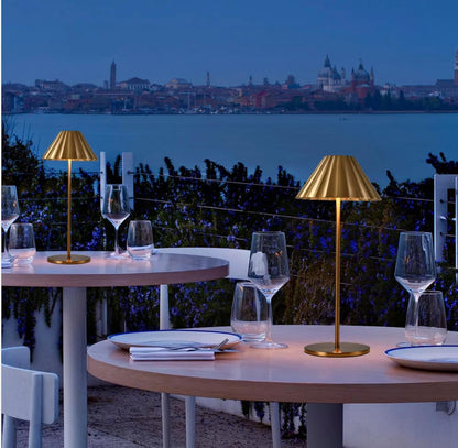 Scandinavische Draadloos & Oplaadbaar LED Tafellamp