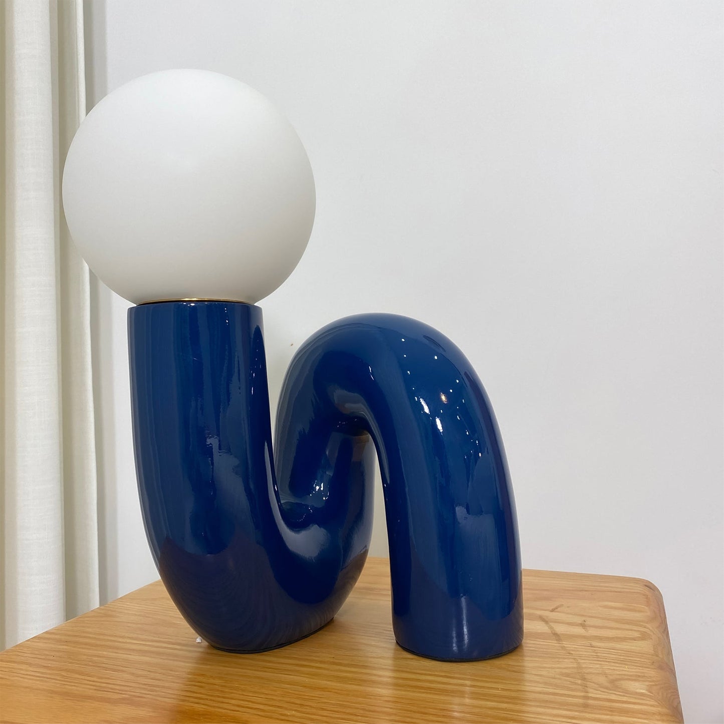Minimalistische Tafellamp van Matglas en Hars