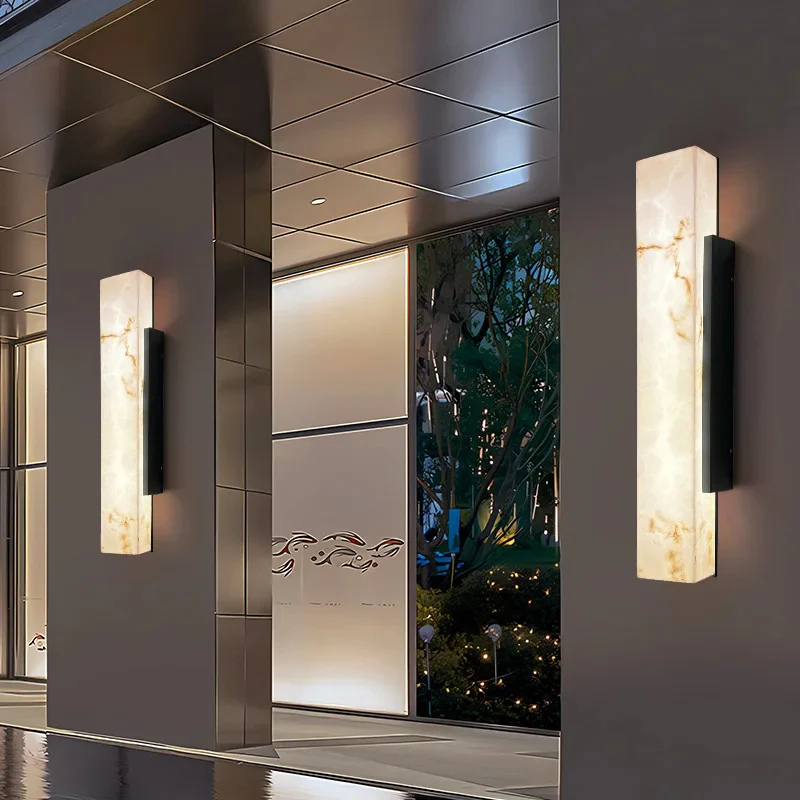 Minimalistische Buiten Wandlamp met Marmerdetail