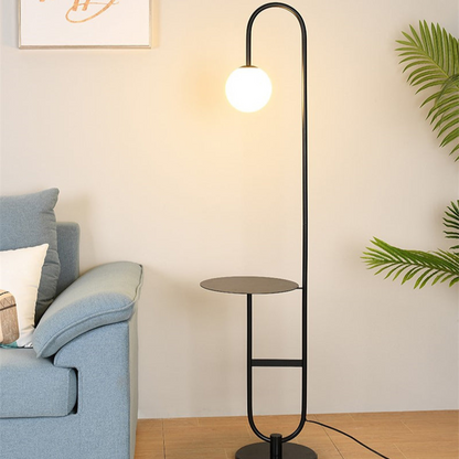 Scandinavische Vloerlamp met Ronde Tafel