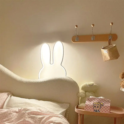 Schattige Konijn LED Wandlamp – USB Aansluiting & Dimbaar in Drie Kleuren
